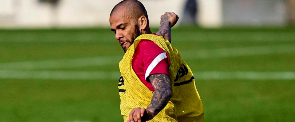 FC Barcelone : Alves défend Dembélé