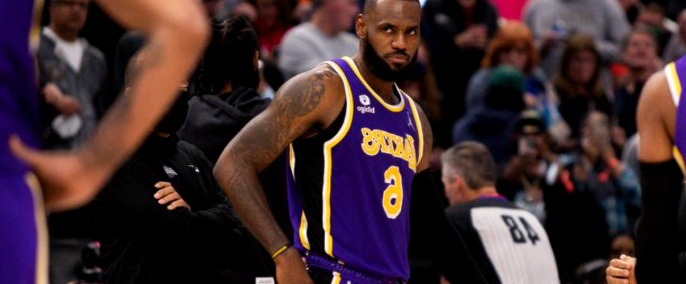 NBA : LeBron James meilleur lanceur de l'histoire !