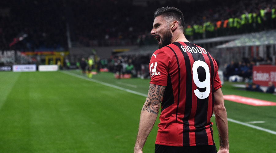Giroud, der heftige Angriff !