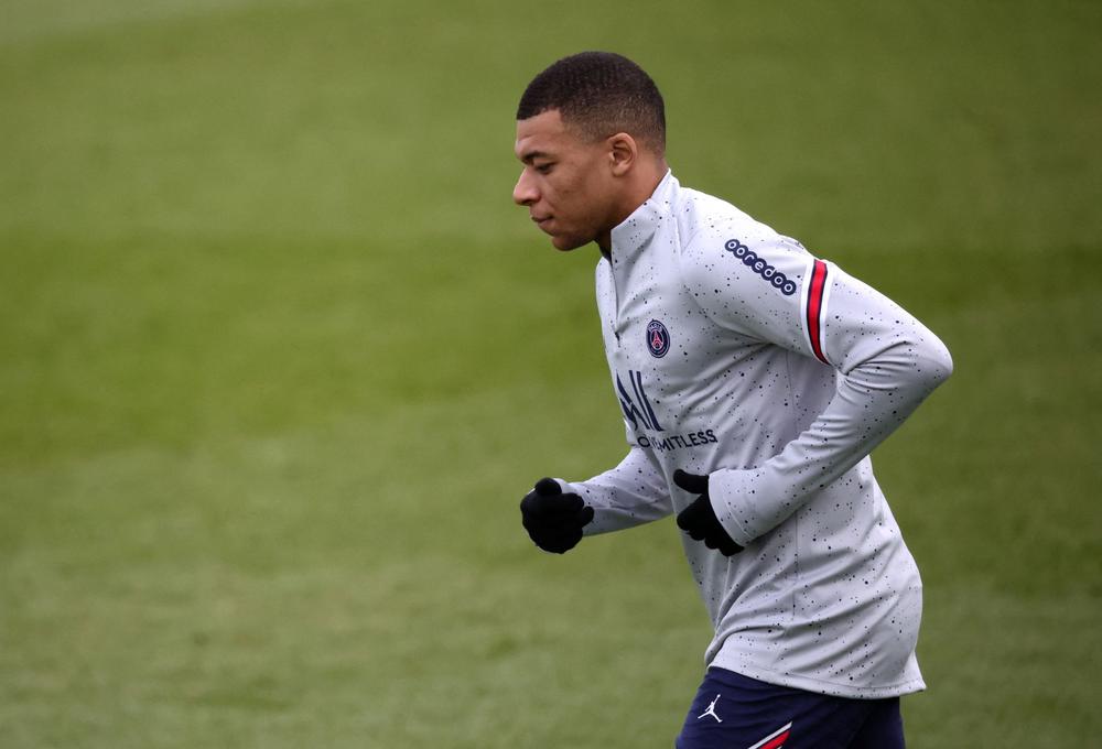 Mbappé dans le groupe pour le match contre le Real Madrid !