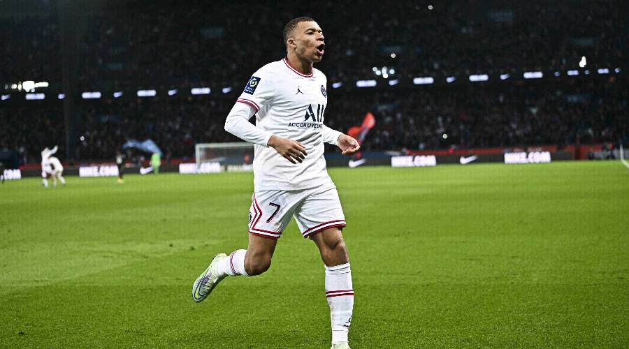 Mbappé à la hauteur de Pelé ?