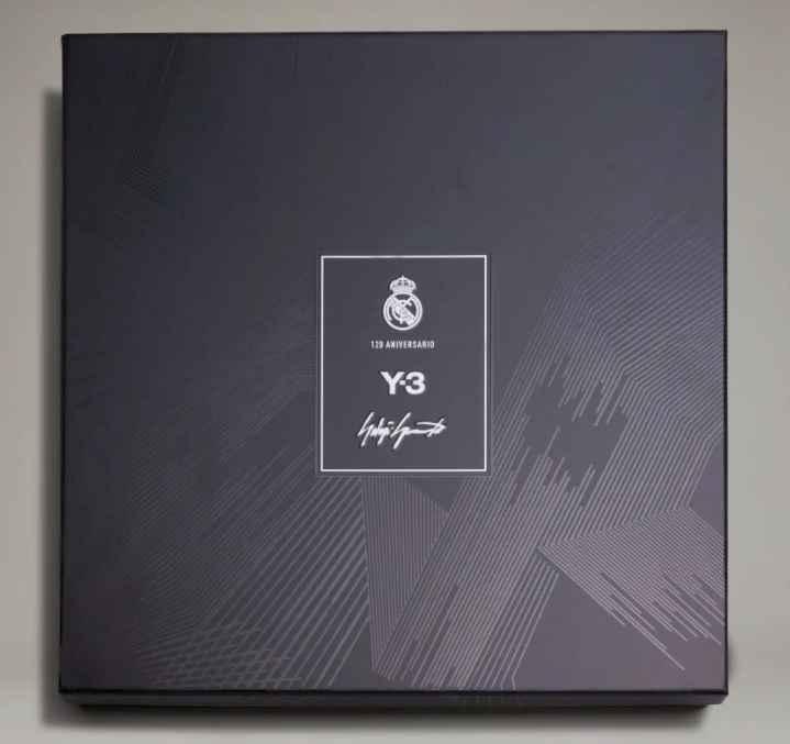 Le logo adidas est remplacé par Y-3 sur le nouveau maillot du Real Madrid (4e maillot).