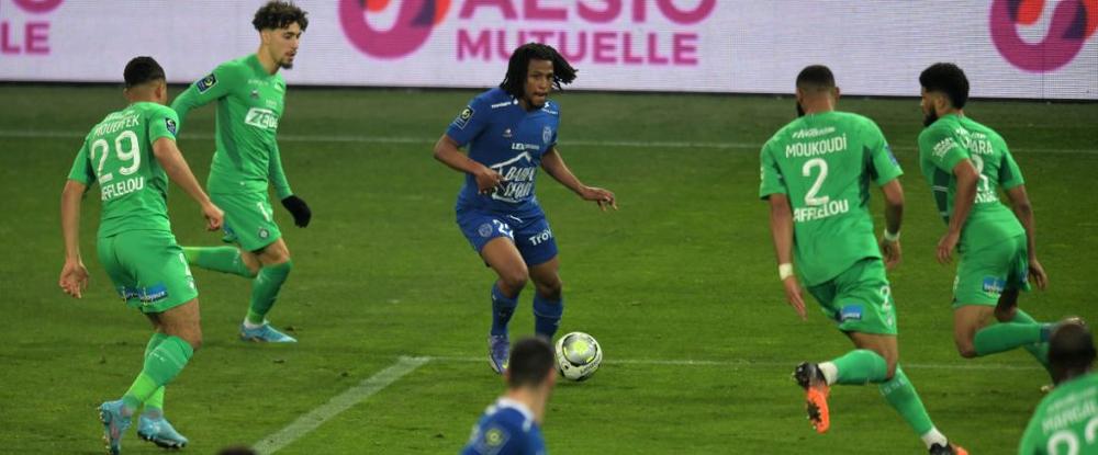 Bleuets : Larouci remplace Merlin