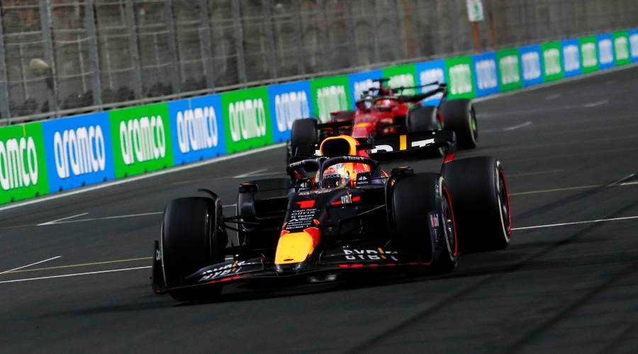 Verstappen à nouveau favorisé par la FIA ?