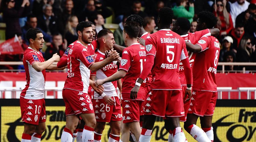 Monaco et Nantes se remettent, Troyes revit