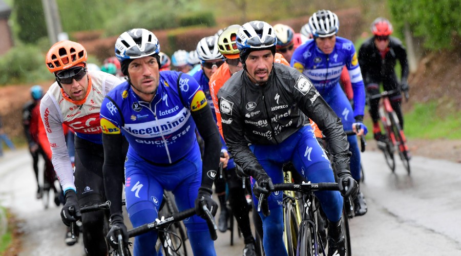 La grande douleur d'Alaphilippe