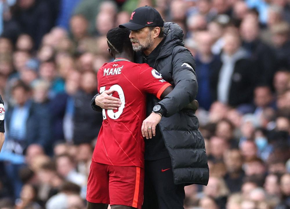 Liverpool : Klopp n'est pas sûr que Salah et Mané prolongent malgré leur contrat