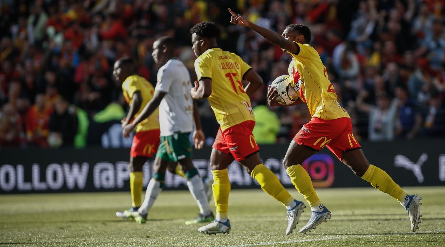 Lens ne lâche pas prise