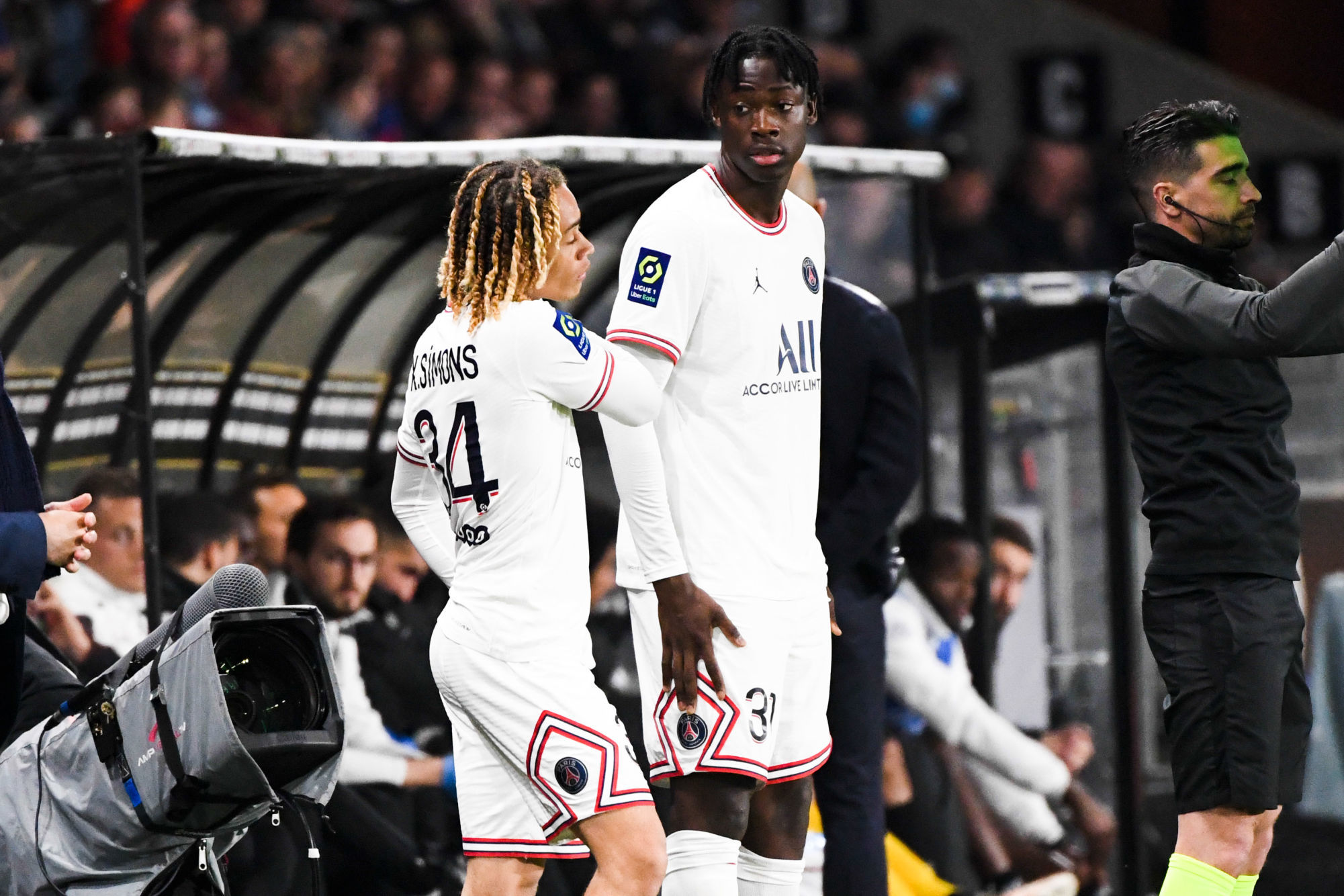 PSG : Pochettino demande de la patience à Bitshiabu et aux jeunes