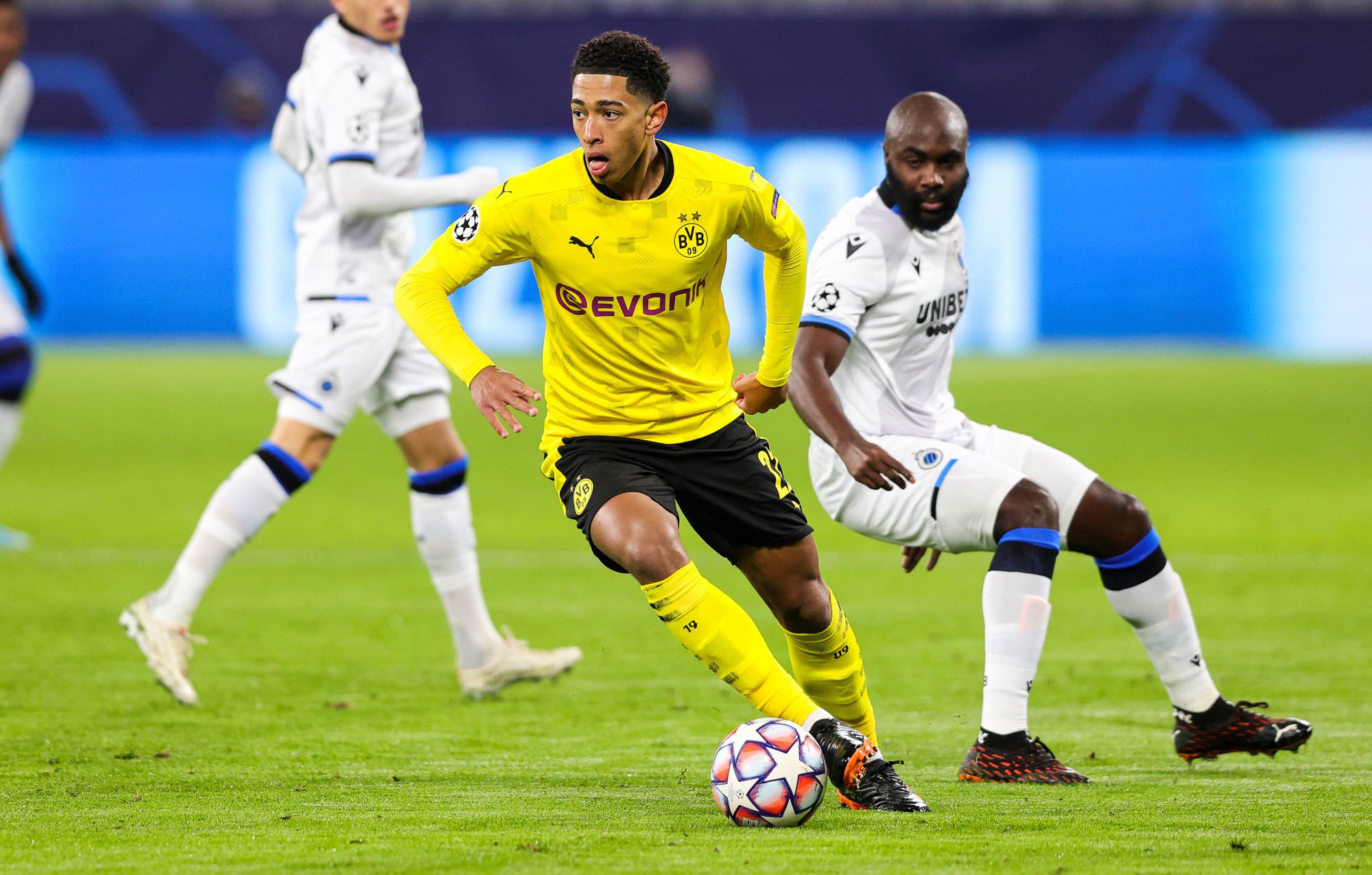 Dortmund garde Jude Bellingham pour la saison prochaine