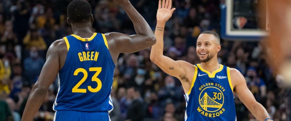 NBA : Golden State écrase Dallas pour son entrée en lice