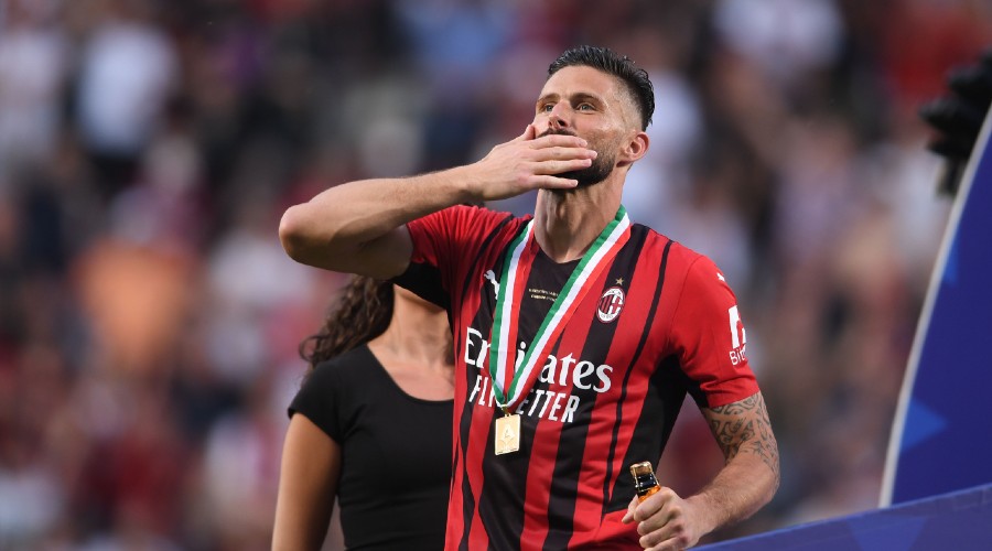 Giroud, héros de Mailand