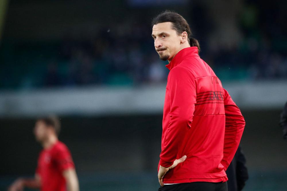 Milan AC : Zlatan Ibrahimovic va être opéré du genou et sera absent "7 à 8 mois".