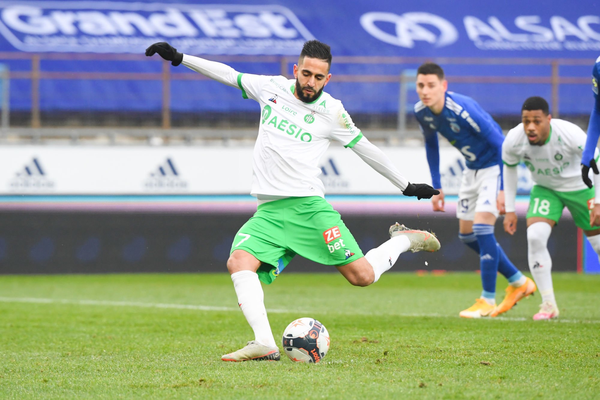 AS Saint-Étienne : Boudebouz sera de toute façon là pour sauver les Verts contre l'AJA