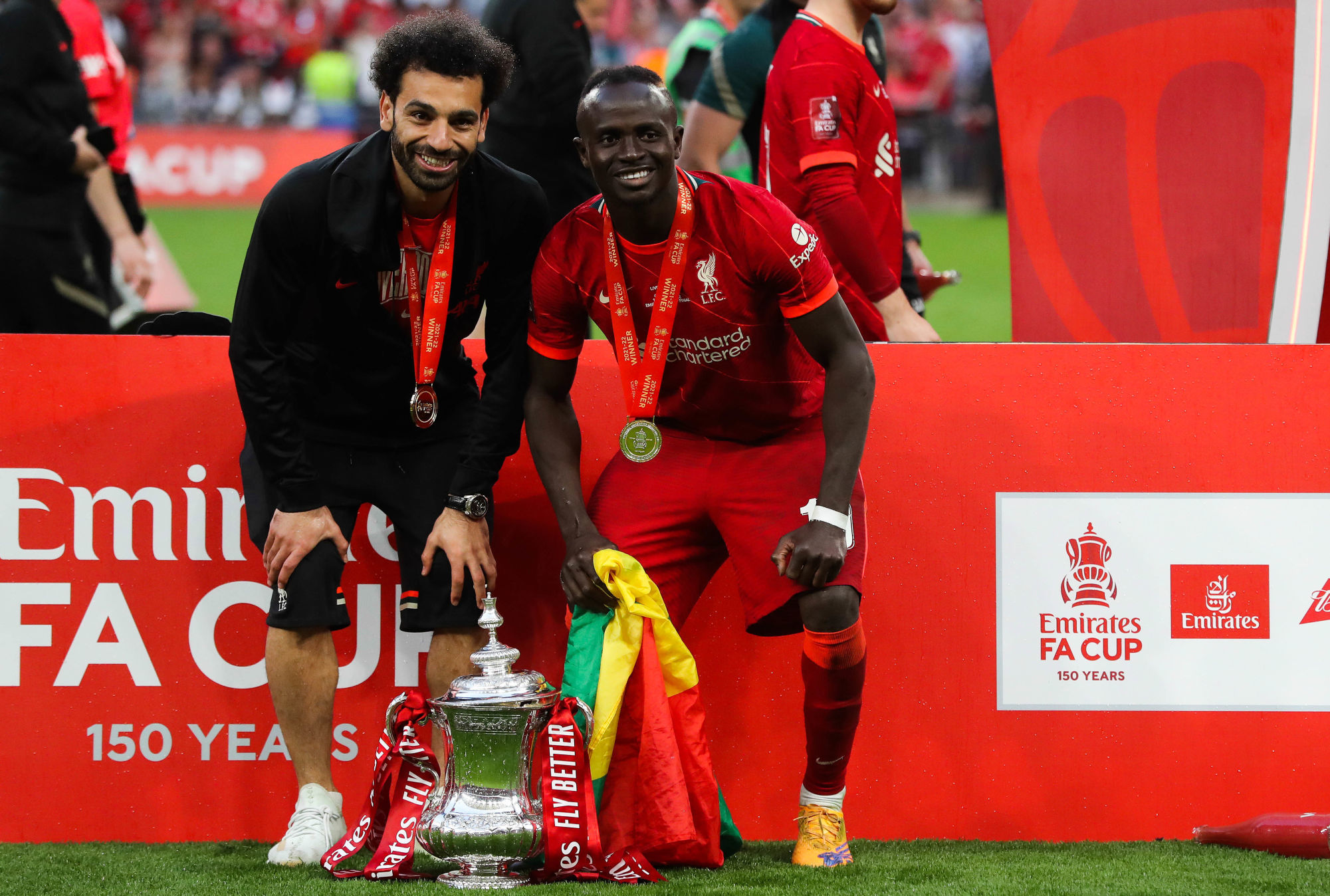 Liverpool contraint de choisir entre Sadio Mané et Mohamed Salah