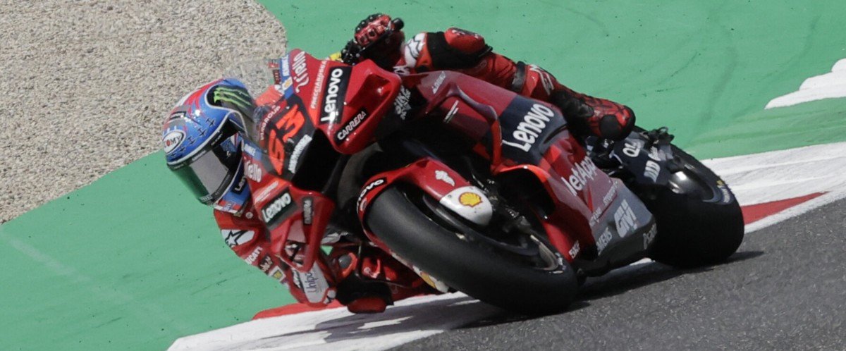 Bagnaia se défend contre Quartararo