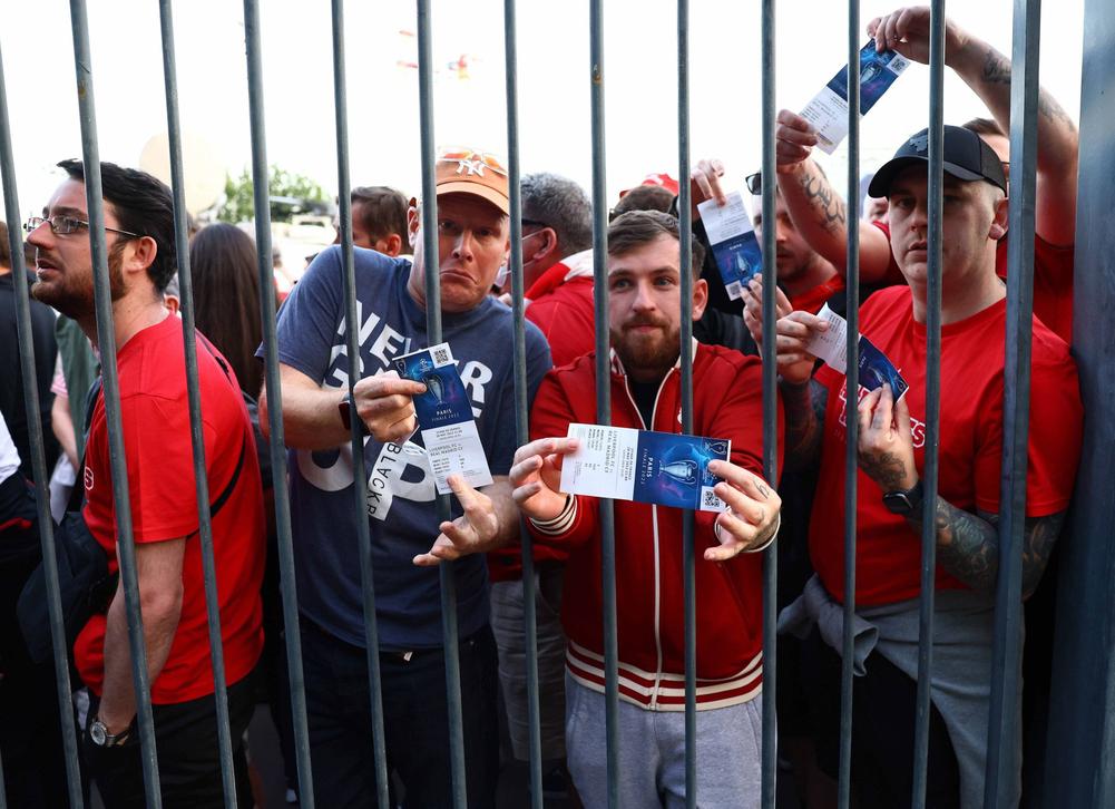 Ligue des champions : l'heure est aux explications du côté de la police, pas à l'autocritique