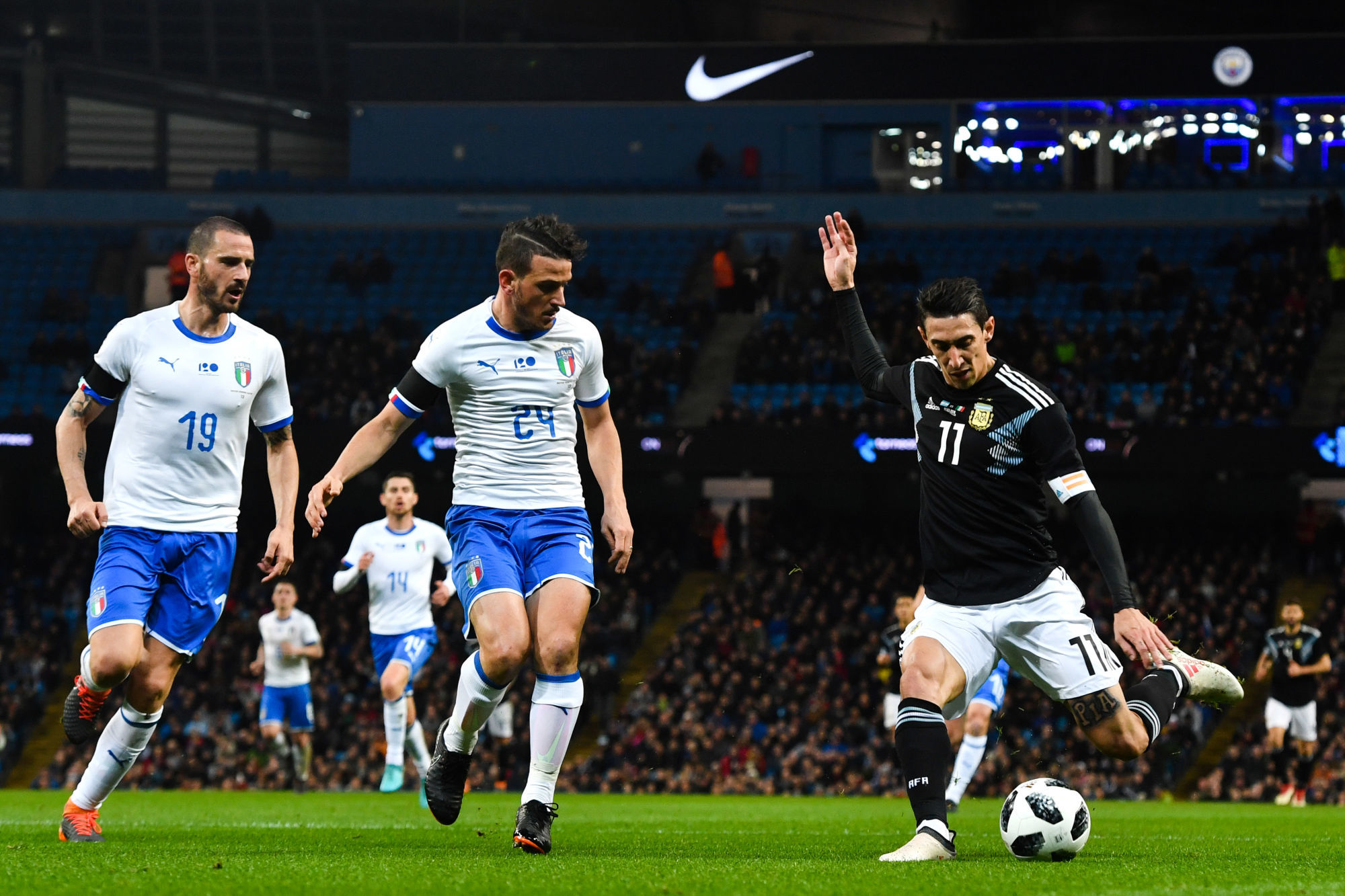 Finalissima : Le vainqueur de la Copa América, l'Argentine, affronte le champion d'Europe, l'Italie - un choc en direct !