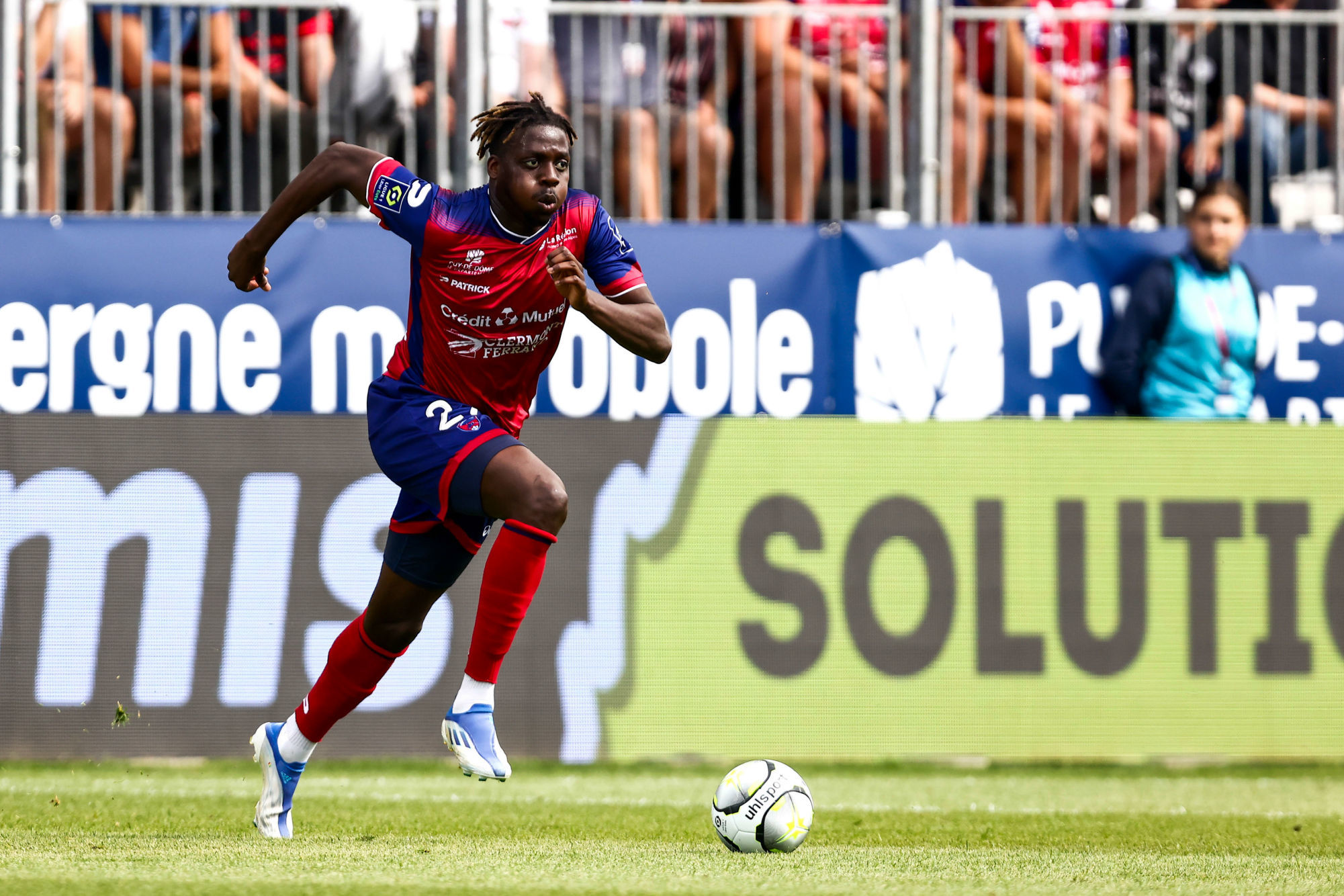 Le Monde : Mohamed Bayo annonce son départ du Clermont Foot 63