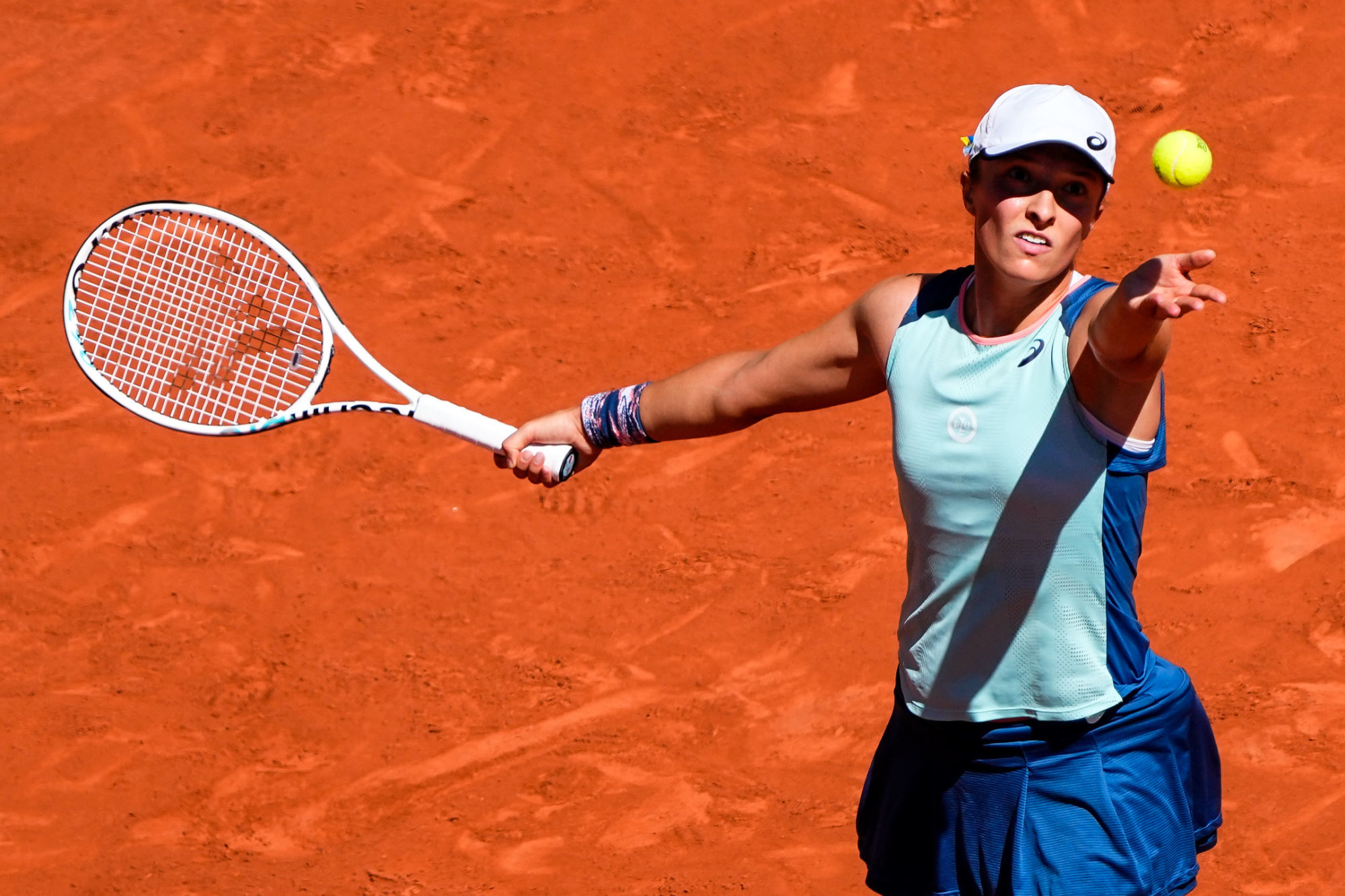 Roland-Garros : l'incroyable réaction de Swiatek qui remarque Lewandowski dans les tribunes... (vidéo)